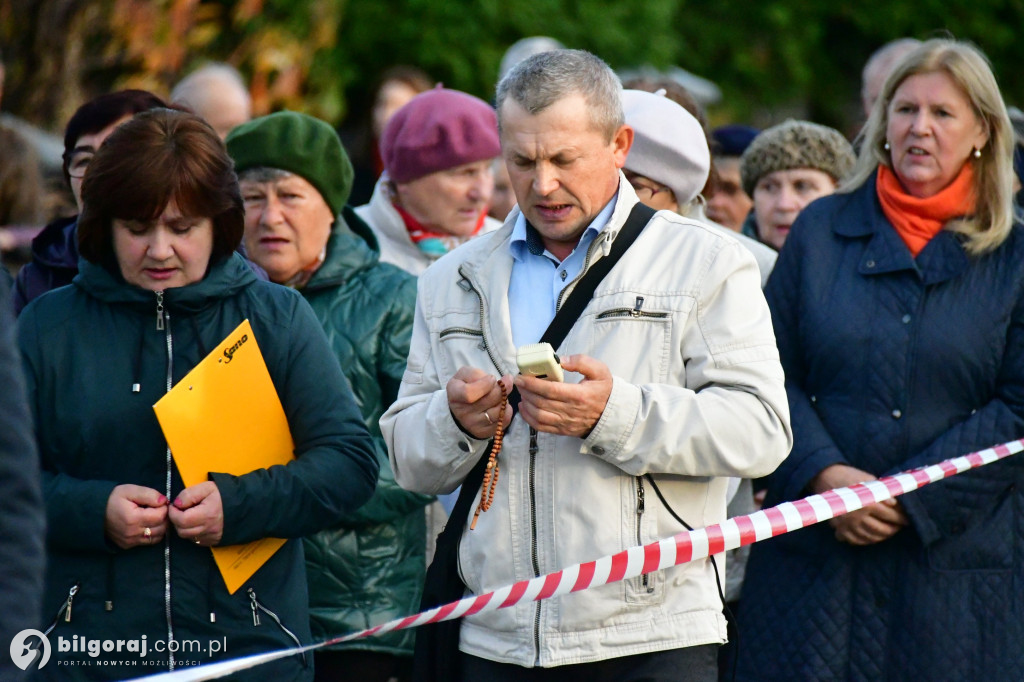 Dereźnia w gminie Biłgoraj. Mieszkańcy przeszli w procesji różańcowej