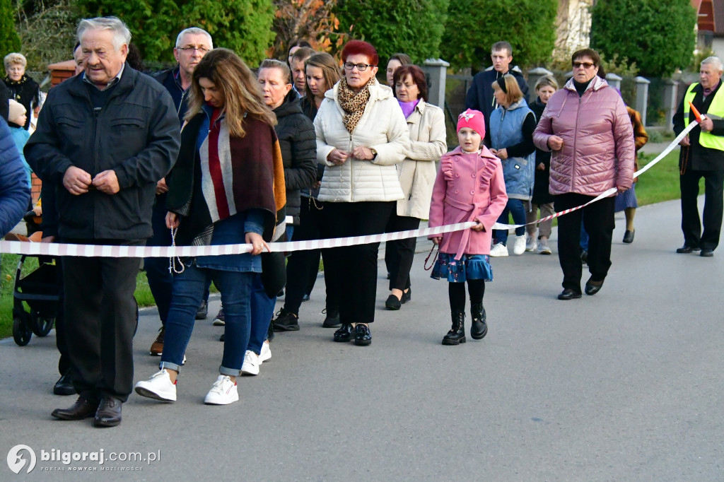 Dereźnia w gminie Biłgoraj. Mieszkańcy przeszli w procesji różańcowej
