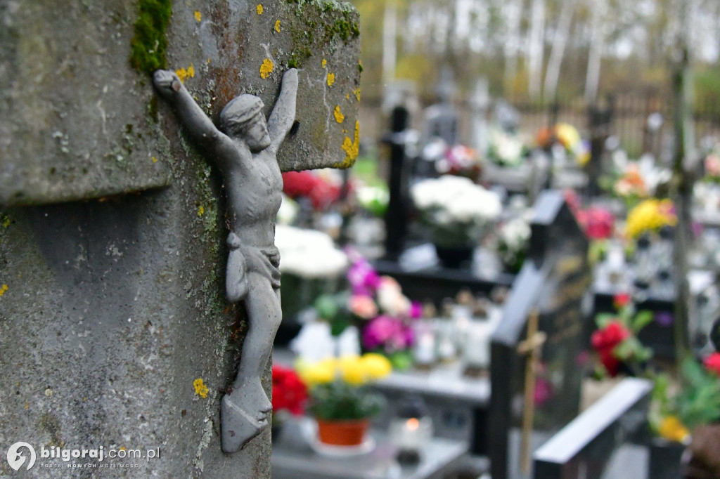 Świętymi bądźmy. Komentarz na Uroczystość Wszystkich Świętych