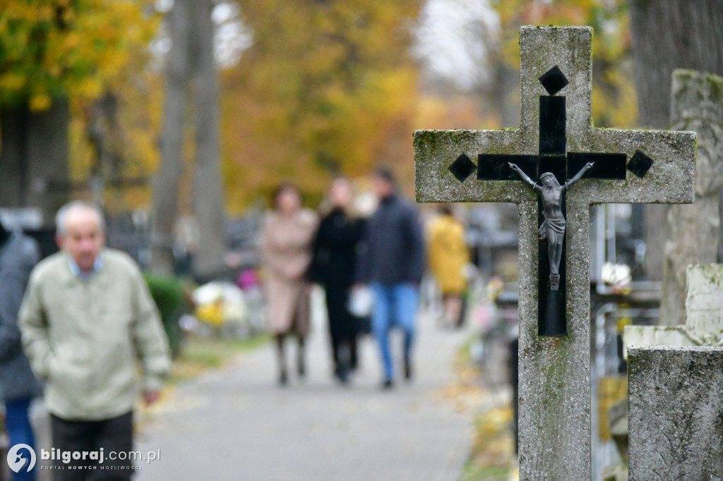 Świętymi bądźmy. Komentarz na Uroczystość Wszystkich Świętych