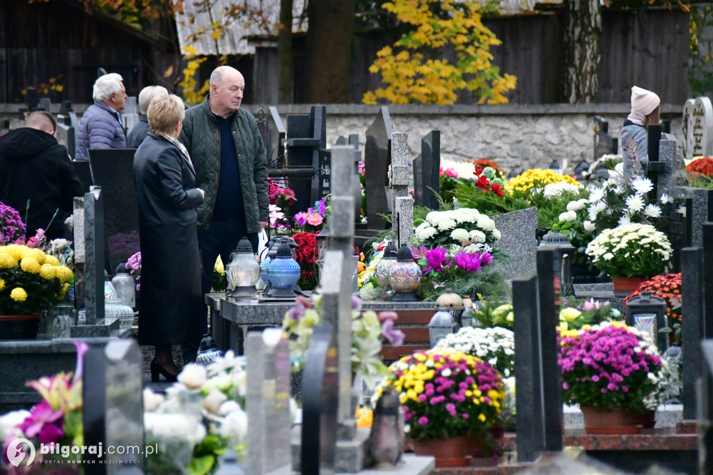 Świętymi bądźmy. Komentarz na Uroczystość Wszystkich Świętych
