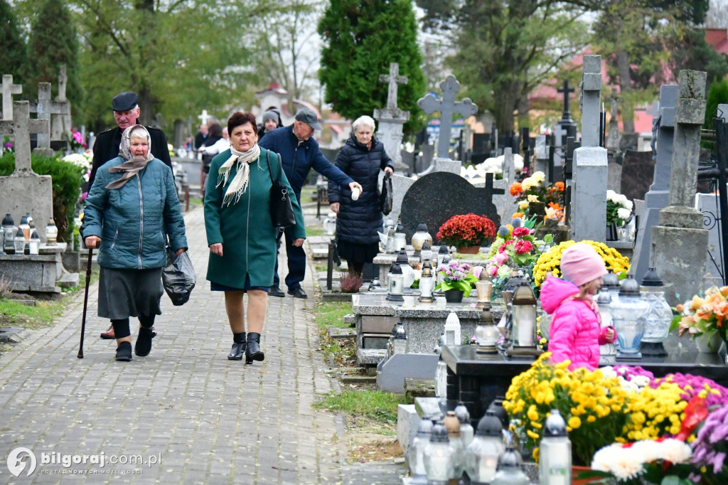 Świętymi bądźmy. Komentarz na Uroczystość Wszystkich Świętych