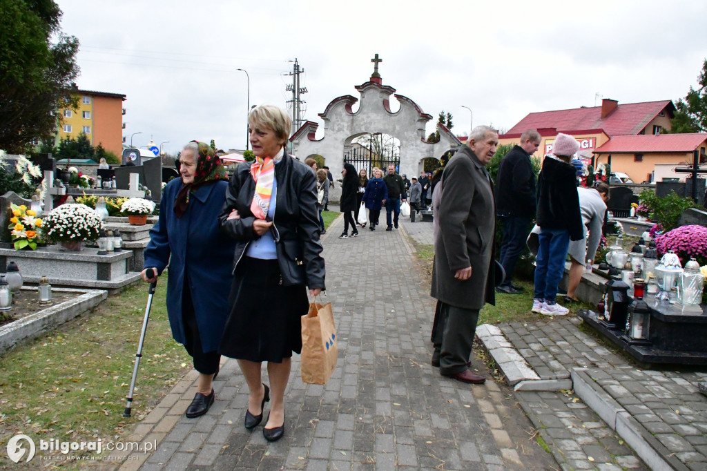 Świętymi bądźmy. Komentarz na Uroczystość Wszystkich Świętych