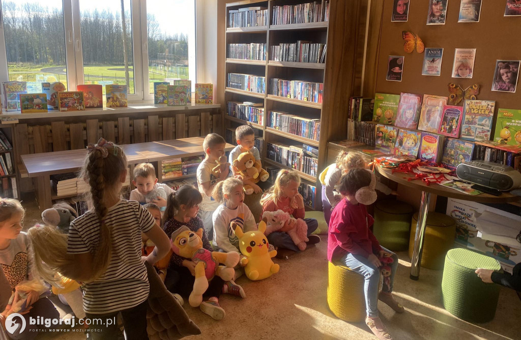 Bajkowe spotkanie w Bibliotece w Obszy z okazji...