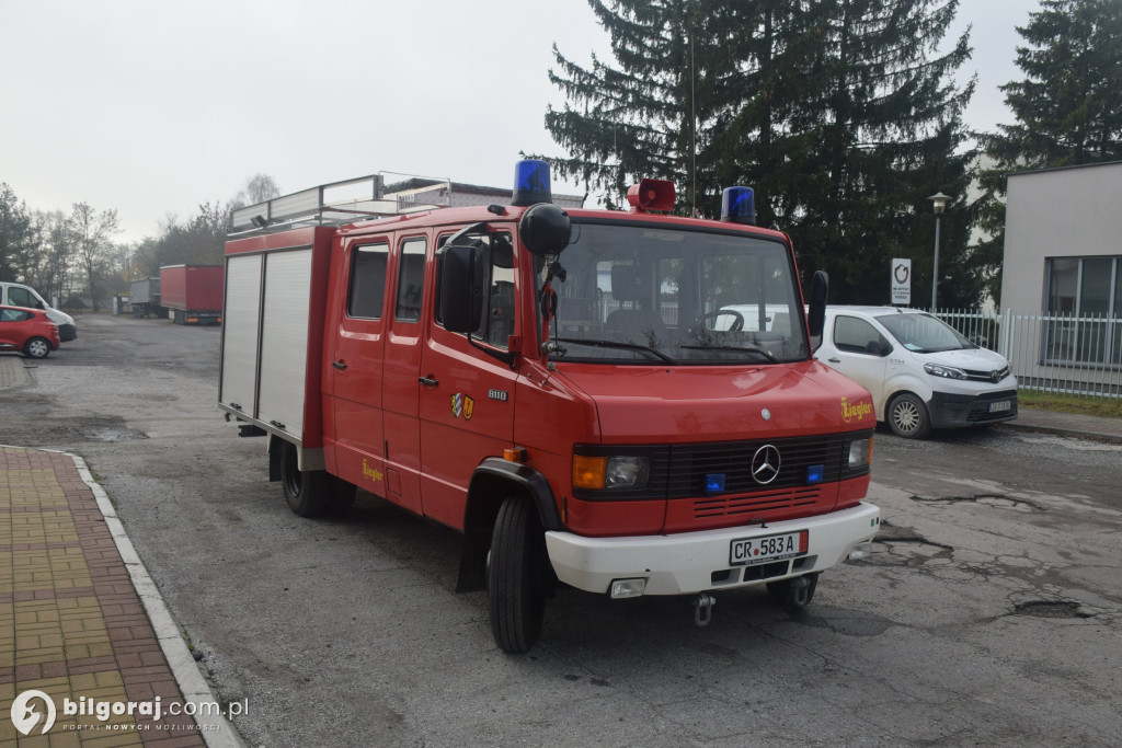 Z Biłgoraja na Ukrainę. Wozy strażackie i ambulans