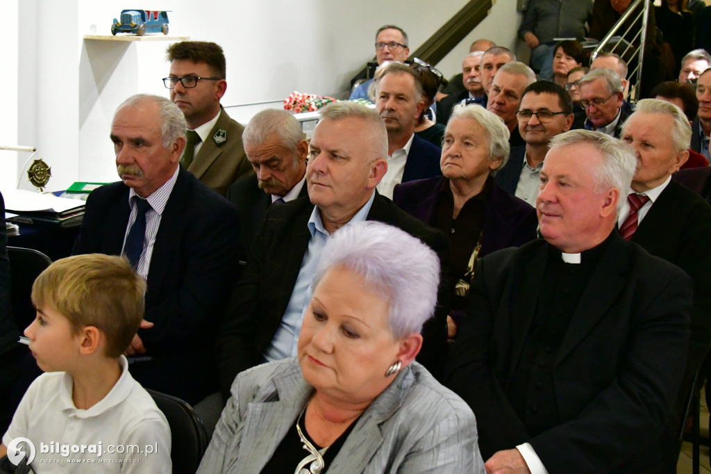 Był zastępcą burmistrza, jest radnym. Teraz wydał autobiografię