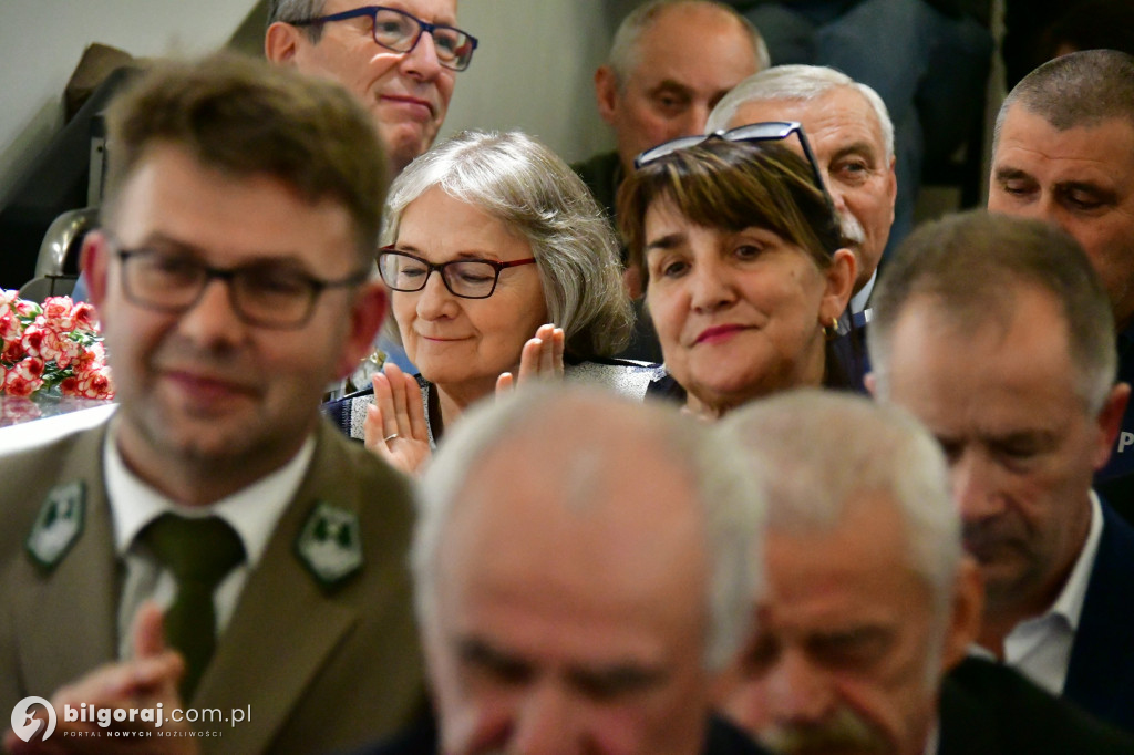 Był zastępcą burmistrza, jest radnym. Teraz wydał autobiografię