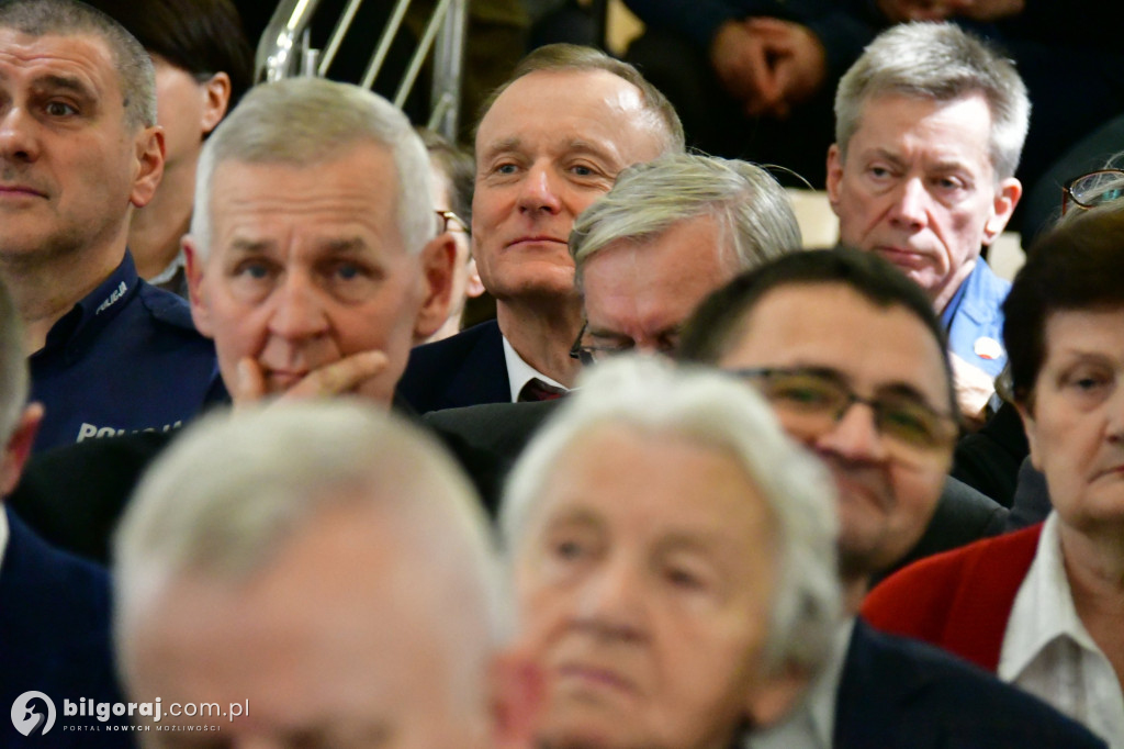 Był zastępcą burmistrza, jest radnym. Teraz wydał autobiografię