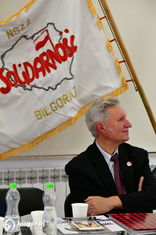 Był zastępcą burmistrza, jest radnym. Teraz wydał autobiografię