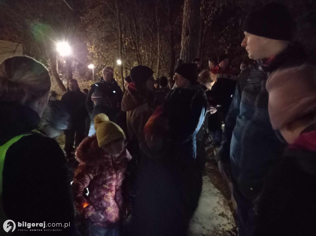 Nocny niepodległościowy rajd naszych harcerzy