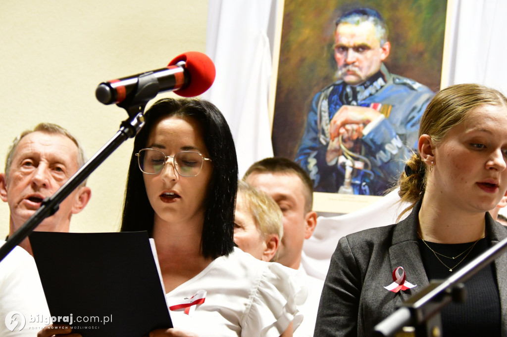 W Dąbrówce odbyło się wspólne śpiewanie pieśni patrioty