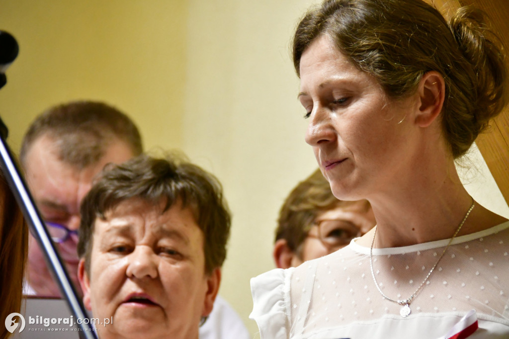 W Dąbrówce odbyło się wspólne śpiewanie pieśni patrioty