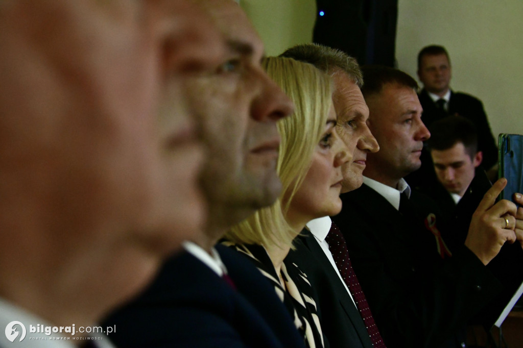 W Dąbrówce odbyło się wspólne śpiewanie pieśni patrioty
