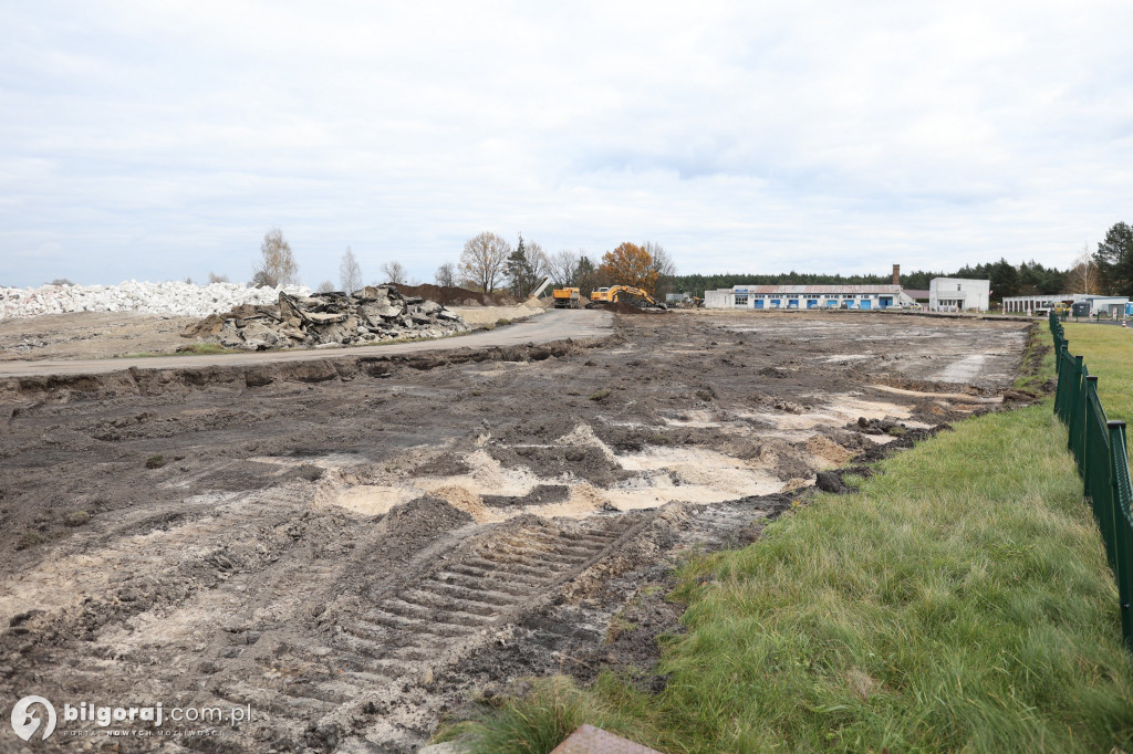 Prace rozbiórkowe i przygotowawcze na Autodromie w Biłgoraju
