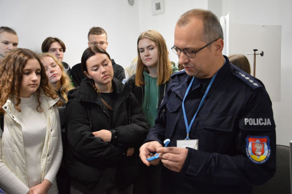 DZIEŃ OTWARTY. Są chętni do pracy w Policji !