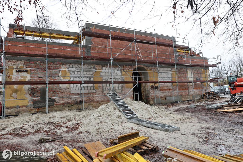 Rosną mury osuchowskiego muzeum