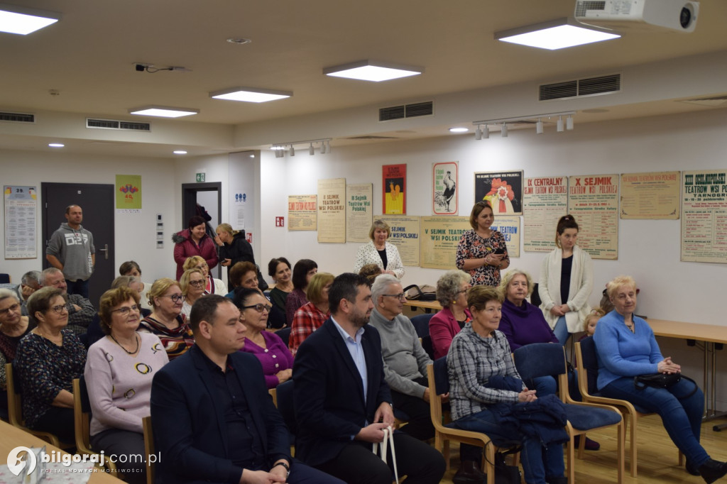 Przedszkolaki z Tarnogrodu tarnogrodzkim seniorom
