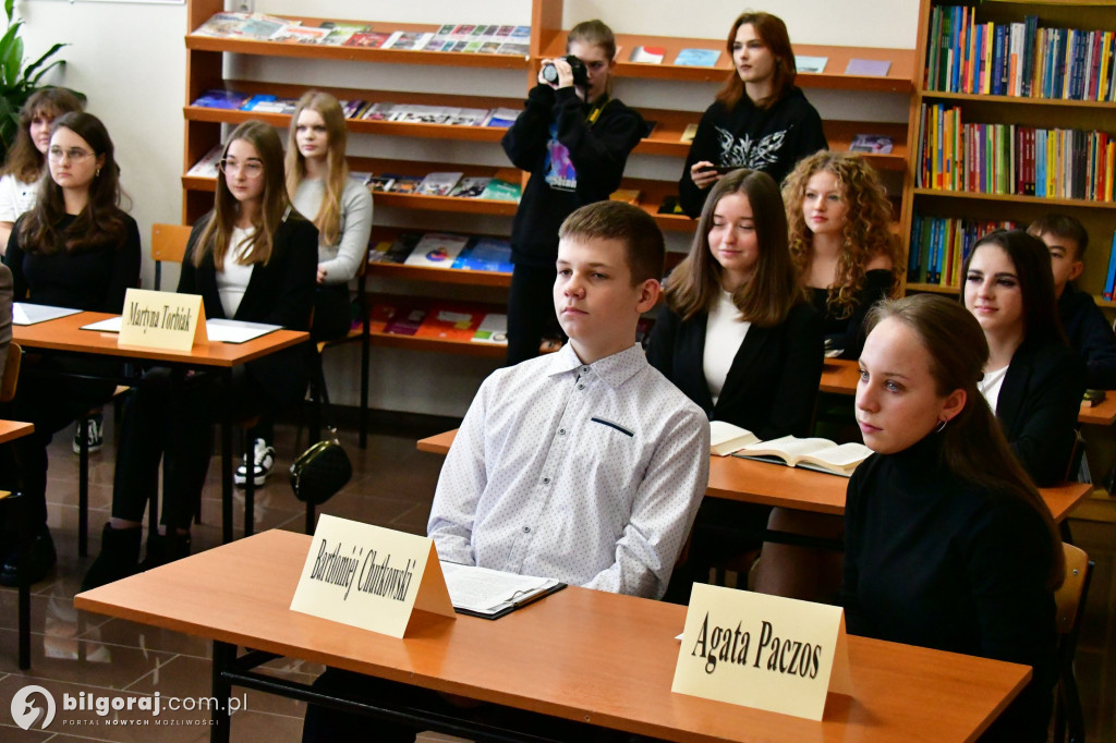 To ci uczniowie najpiękniej czytają. W ZSBiO trwa konkurs