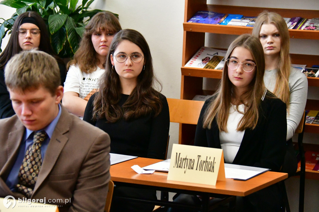 To ci uczniowie najpiękniej czytają. W ZSBiO trwa konkurs