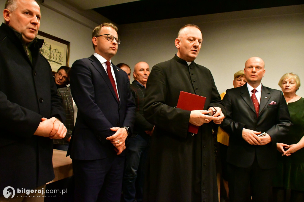 Poseł Marcin Romanowski otworzył biuro w Biłgoraju. Kto uczestniczył w uroczystości?