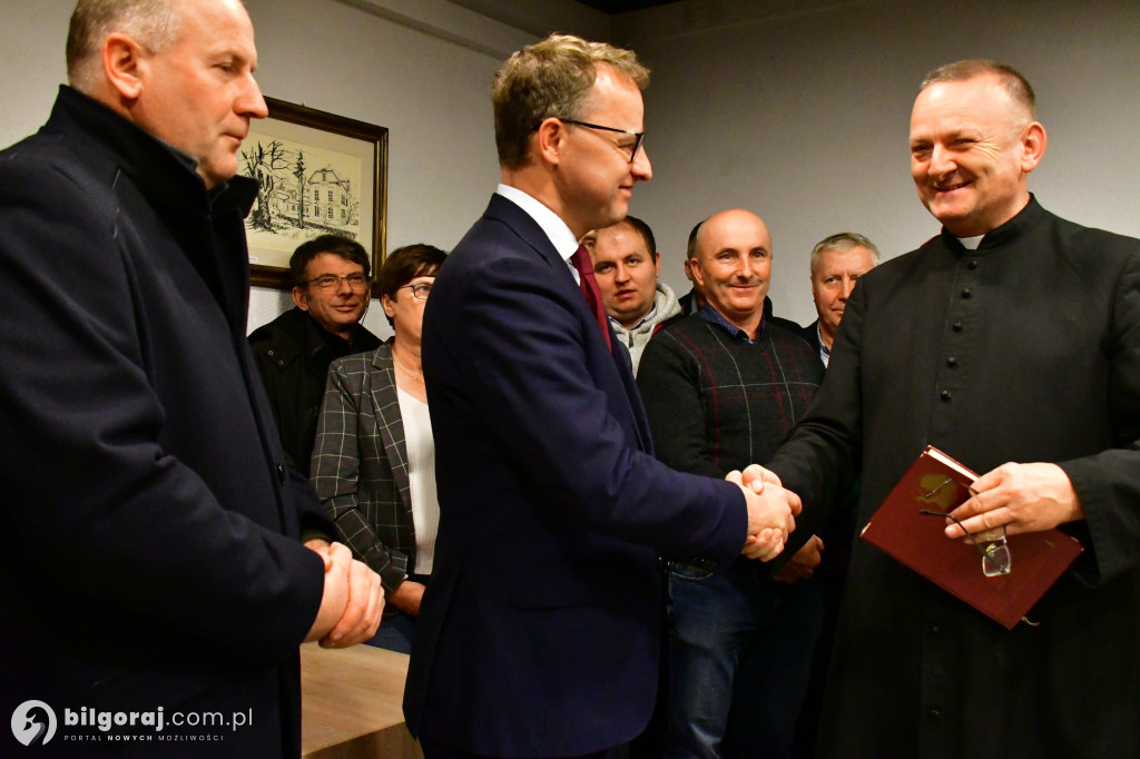 Poseł Marcin Romanowski otworzył biuro w Biłgoraju. Kto uczestniczył w uroczystości?