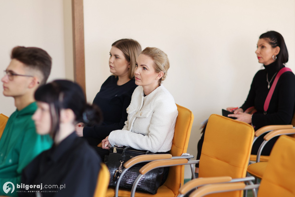 W Biłgoraju dyskutowali nad przyszłością oświaty