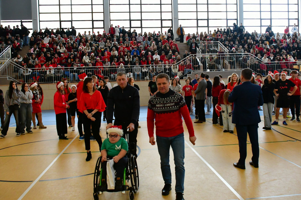 Mikołajkowy Festyn Charytatywny w ZSBiO
