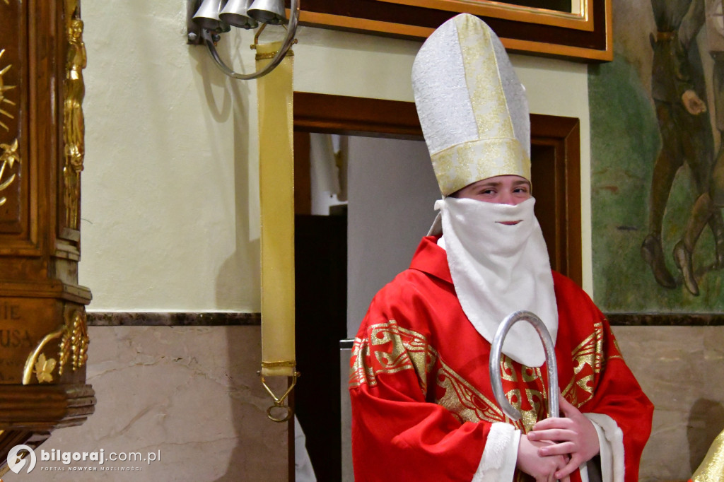 Św. Mikołaj odwiedził kościół św. Jerzego w Biłgoraju i obdarował dzieci