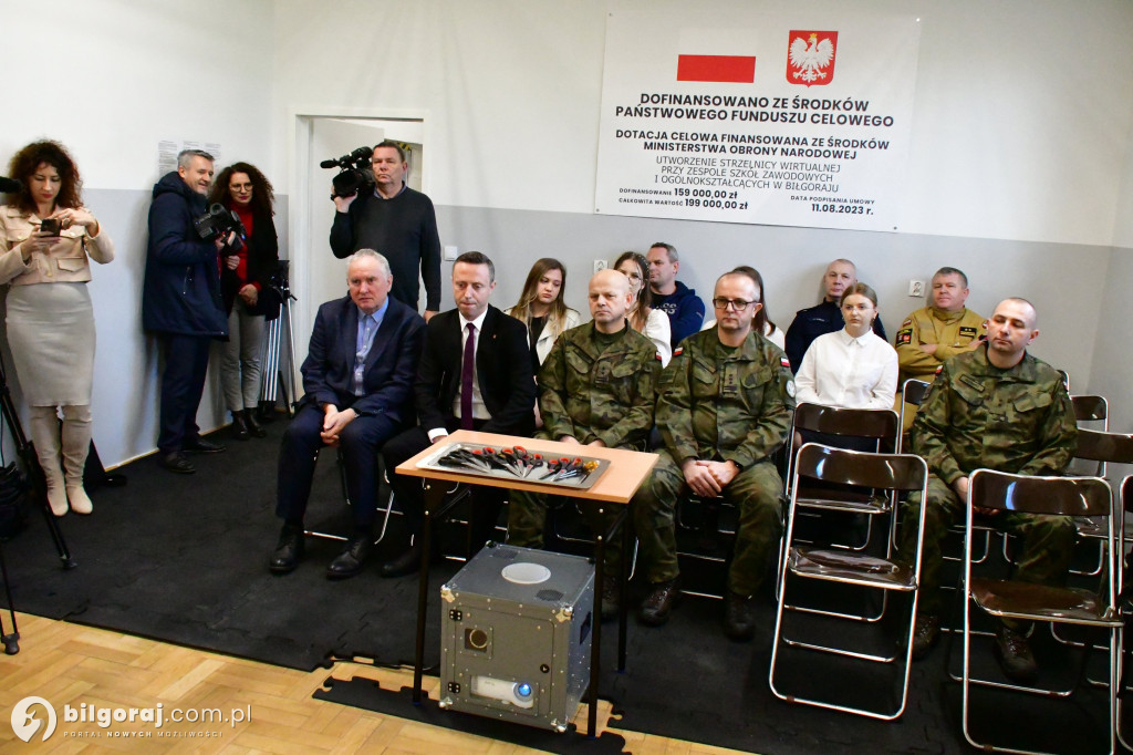 Już strzelają. Wirtualna strzelnica w Biłgoraju otwarta