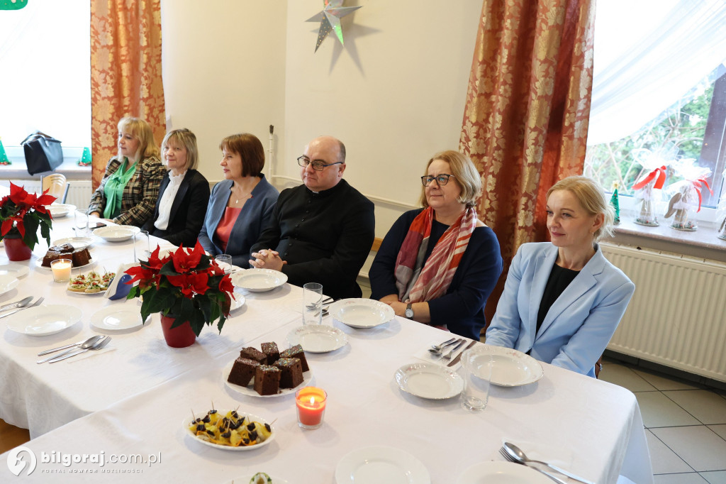 Wigilijna wieczerza w DPS dla Kombatantów