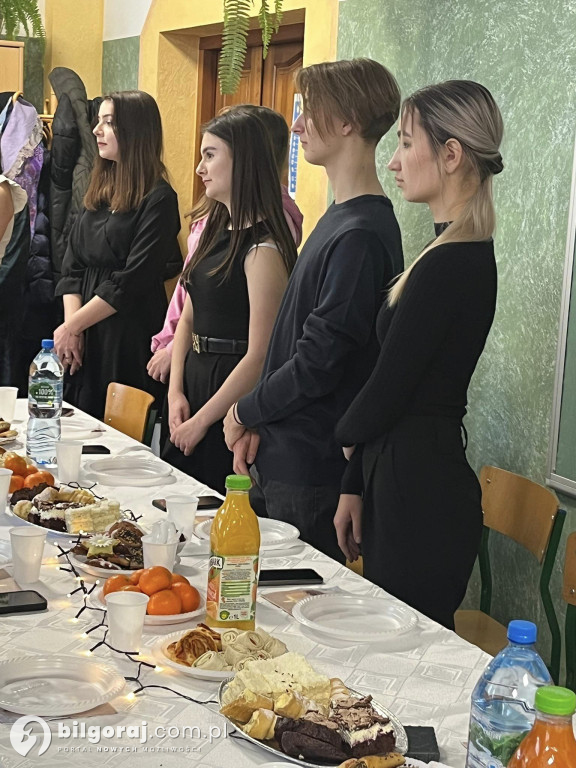 Jak tradycja, to tradycja... W RCEZ uczniowie zorganizowali opłatek