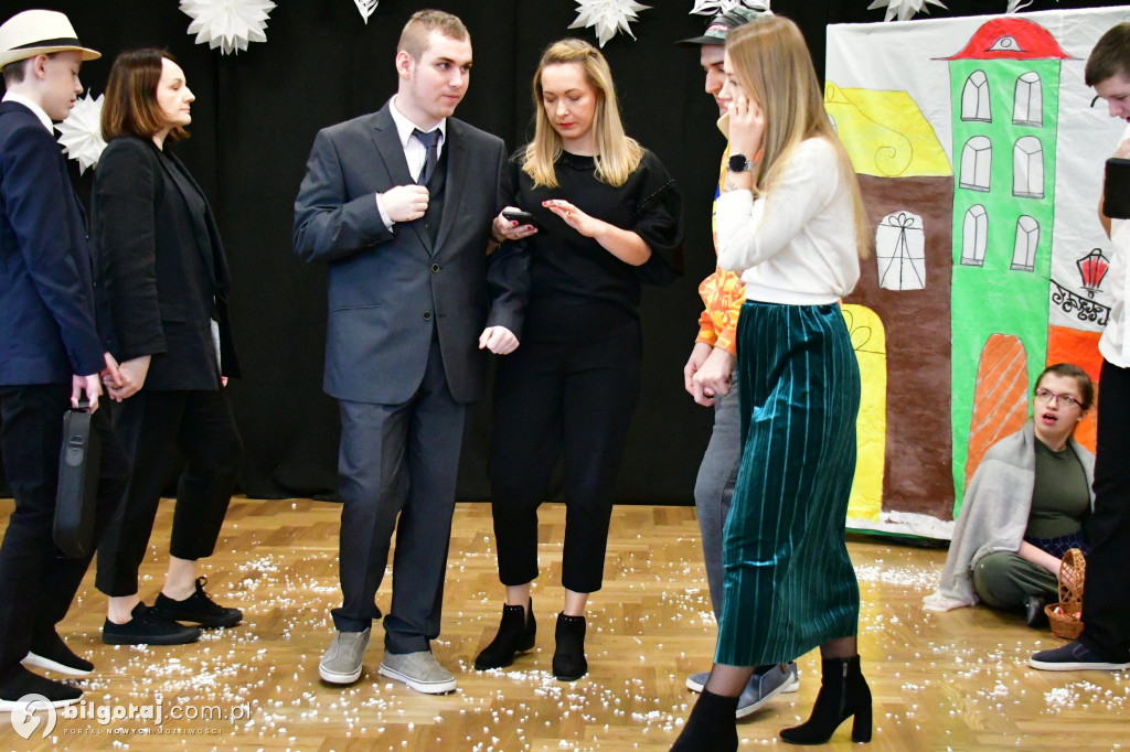 Dziewczynka z zapałkami w Zespole Szkół Specjalnych