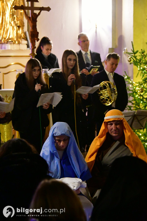 Wspólne kolędowanie w biłgorajskiej świątyni Trójcy Świętej