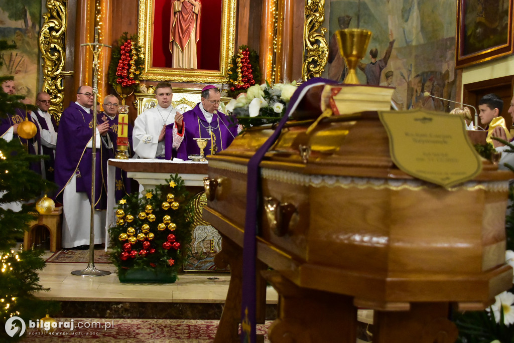 Biłgoraj. Ostatnie pożegnanie ks. Lucjana Szymanka