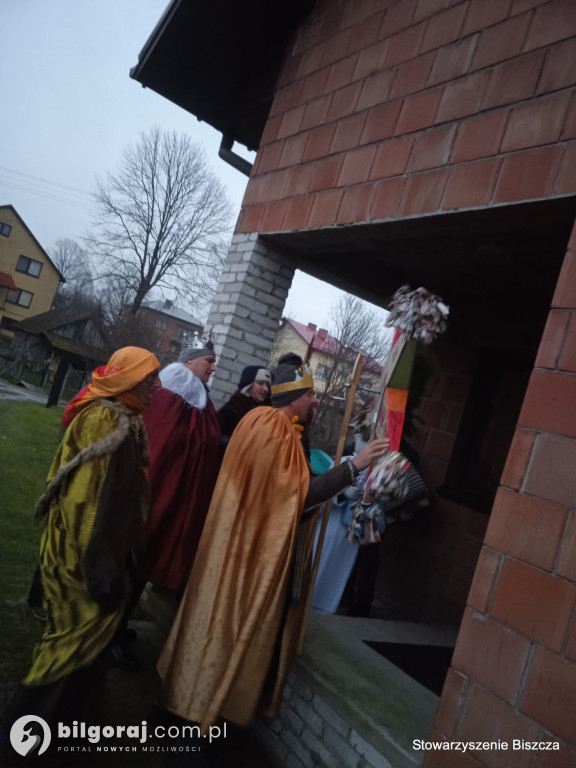 Biszcza. Chodzi po domach i kolędowali