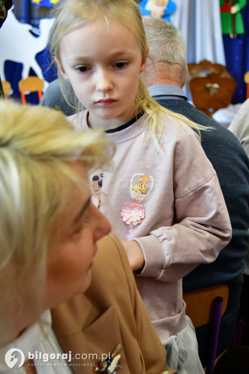 Kolędowanie z babcią i dziadkiem w Katolickim Przedszkolu w Biłgoraju