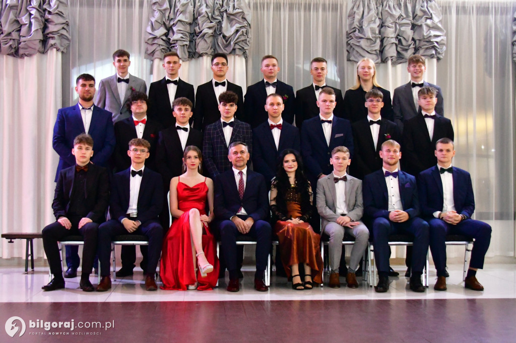 Bal maturalny uczniów biłgorajskiego 