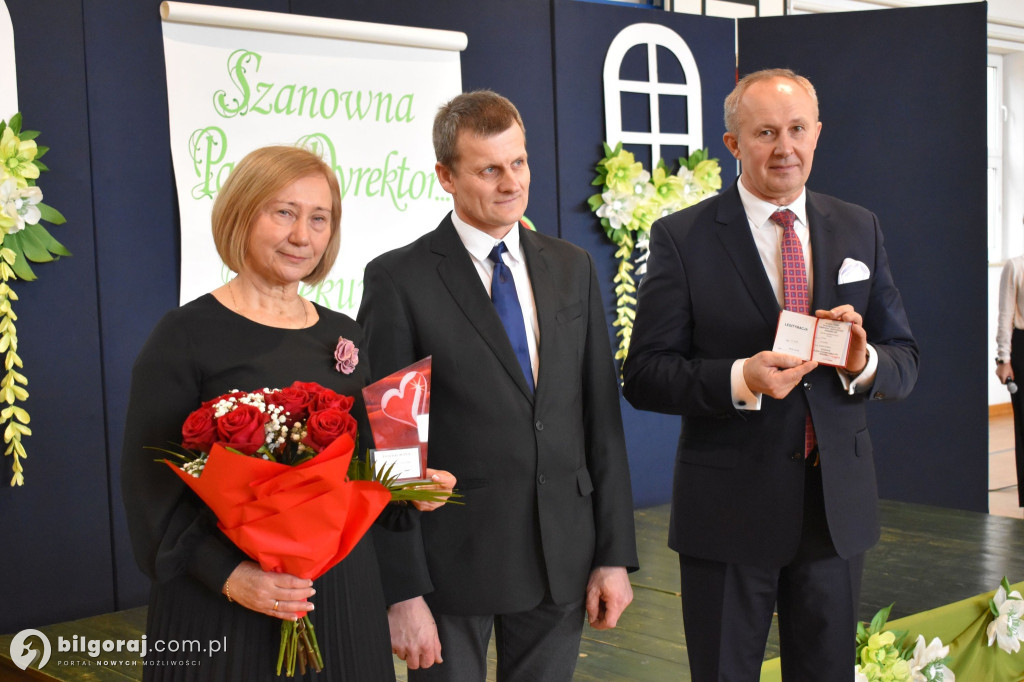 Wyjątkowe pożegnanie dyrektor szkoły w Majdanie Starym