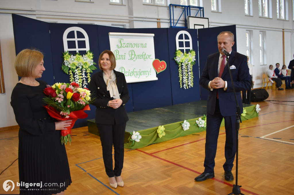 Wyjątkowe pożegnanie dyrektor szkoły w Majdanie Starym