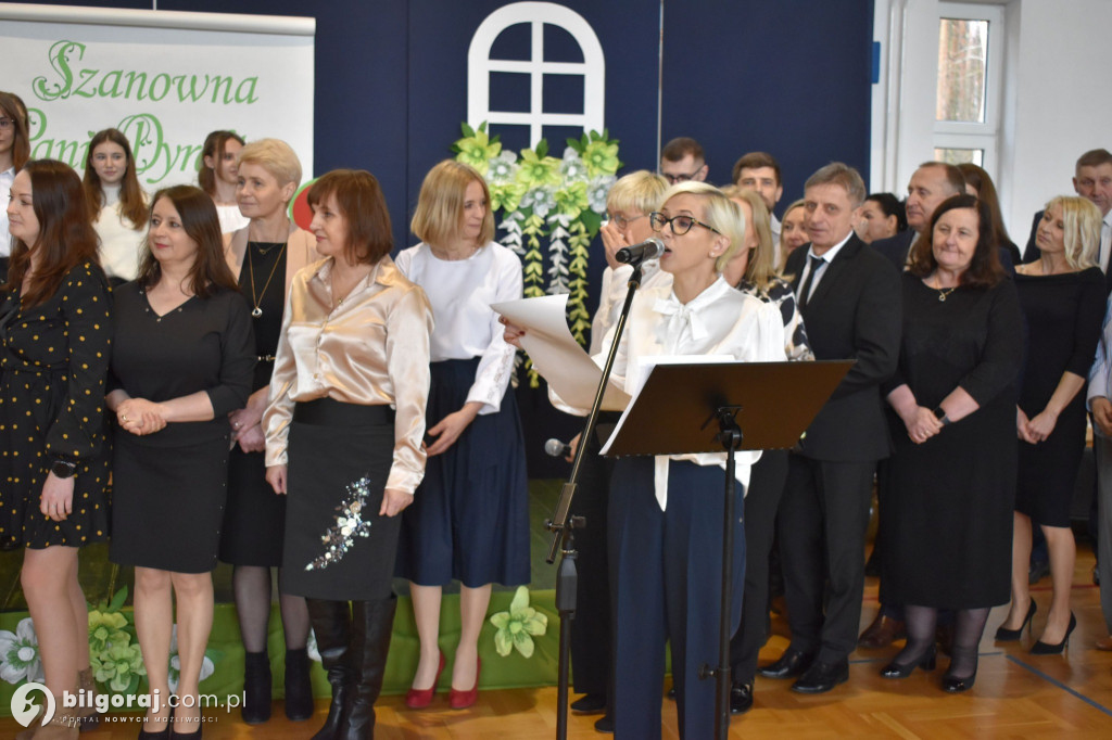 Wyjątkowe pożegnanie dyrektor szkoły w Majdanie Starym