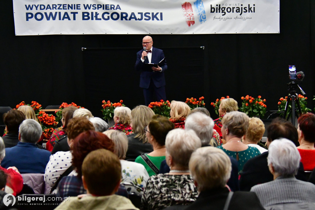 Panie z całego powiatu świętowały w Biłgoraju