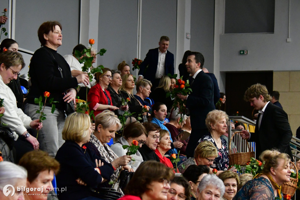 Panie z całego powiatu świętowały w Biłgoraju