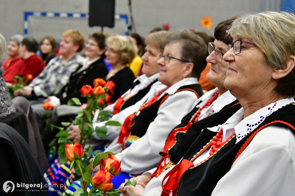 Panie z całego powiatu świętowały w Biłgoraju