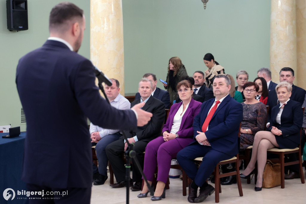 Rządowe środki na drogi w Gminie Turobin i Goraj