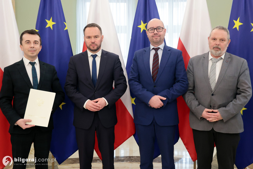 Rządowe środki na drogi w Gminie Turobin i Goraj