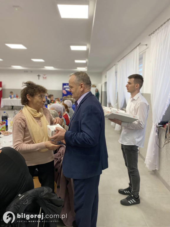 Świat bez kobiet byłby jak ogród bez kwiatów...