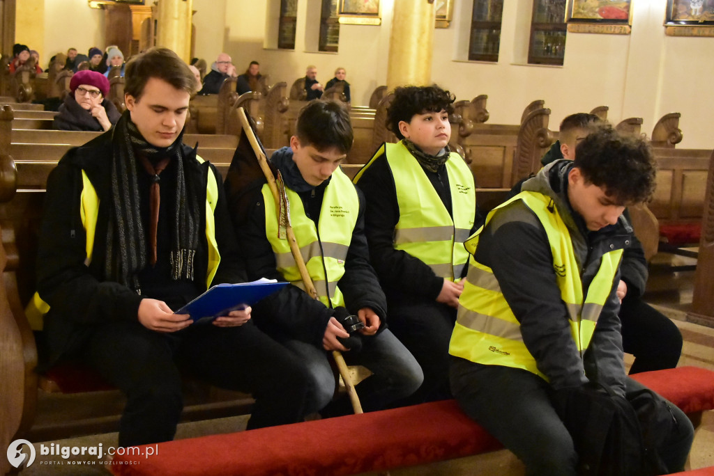Skauci zorganizowali drogę krzyżową w okolicach Biłgoraja