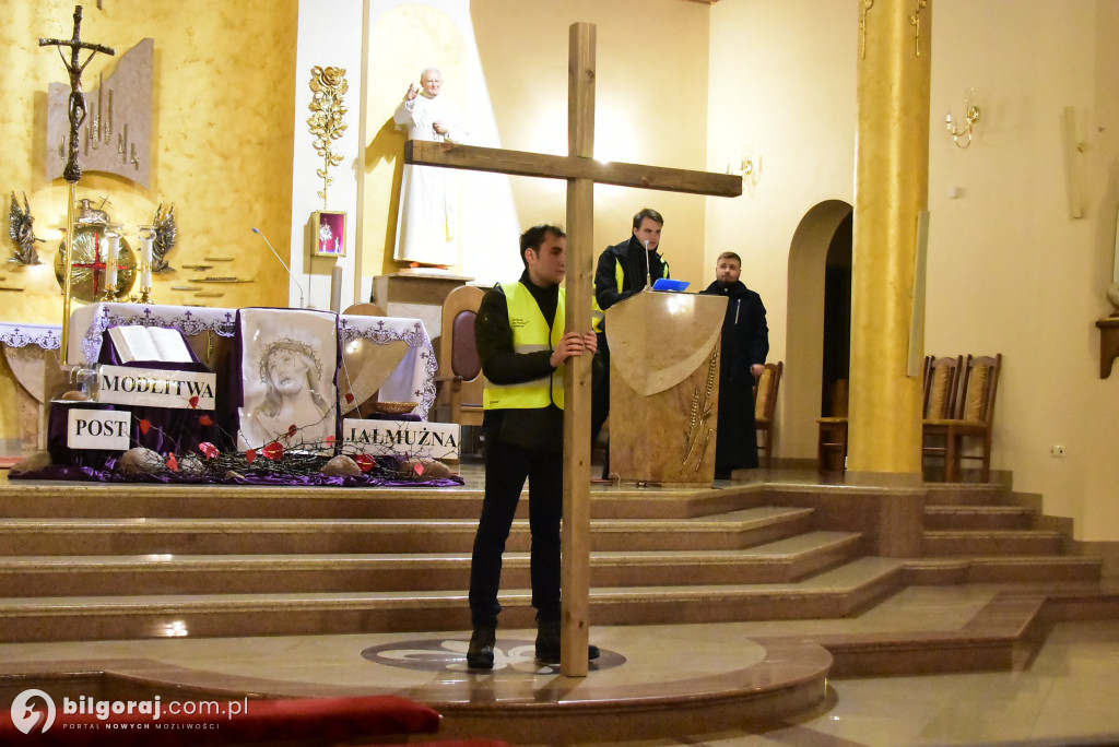 Skauci zorganizowali drogę krzyżową w okolicach Biłgoraja