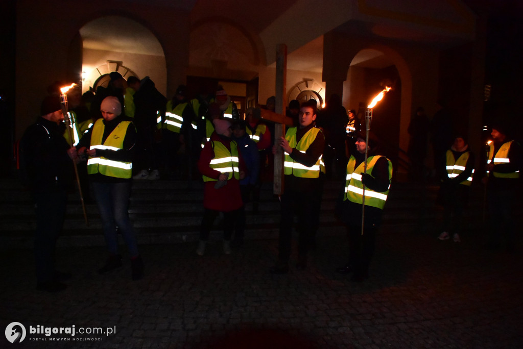 Skauci zorganizowali drogę krzyżową w okolicach Biłgoraja