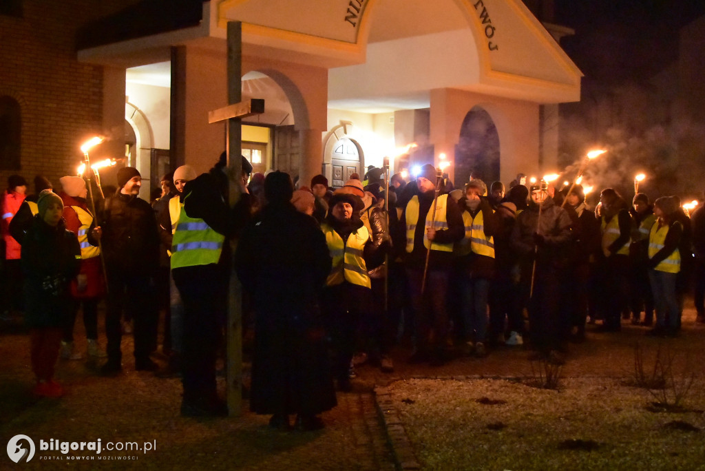 Skauci zorganizowali drogę krzyżową w okolicach Biłgoraja